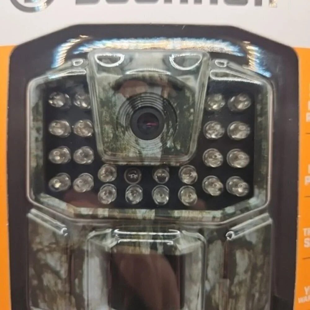 Bushnell‎ 66061WM 720p 18MP Spot On Low Glow Trail Camera 18MP 50' Range NWT